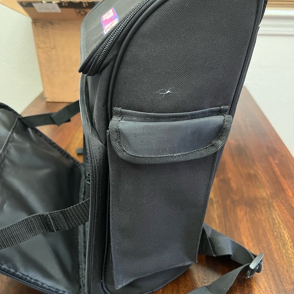 Crop in Style crafting backpack for the hobby crafter. - Picture 2 of 5